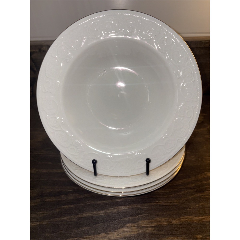 SET 4  FARBERWARE CALAIS SOUP BOWLS 8-7/8"  EMBOSSED CREAM WHITE# 4173 GOLD TRIM